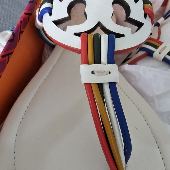Tory Burch White Sandals with Multicolor Accents (Never Worn Size 10) - Picture 6 of 7